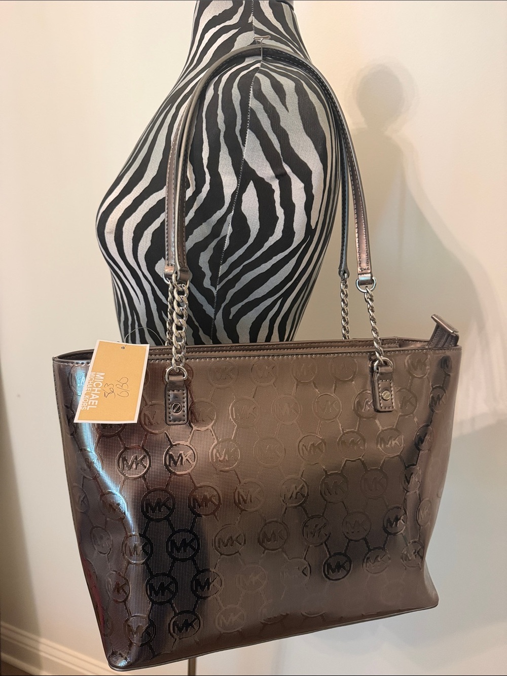 NWT- Michael Kors Gunmetal Patent  MK Logo Chain-Handle Tote